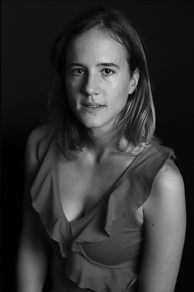 Dezeustre Clara